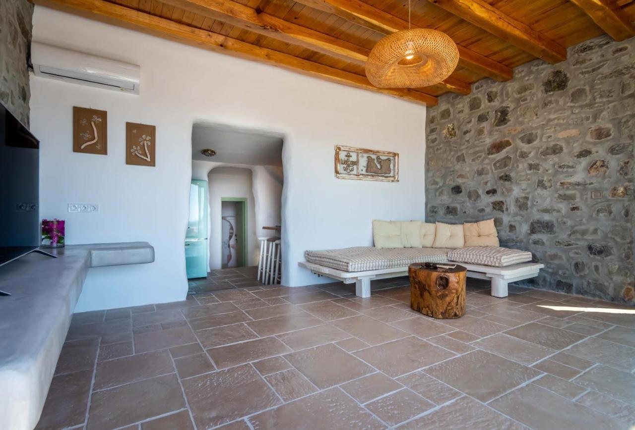 Petra Residence Mini Pool Spa Adamantas  Exterior photo